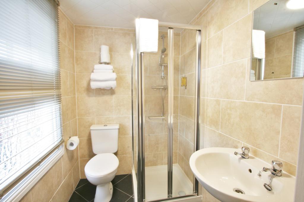 Central Hotel Cheltenham By Roomsbooked Eksteriør bilde