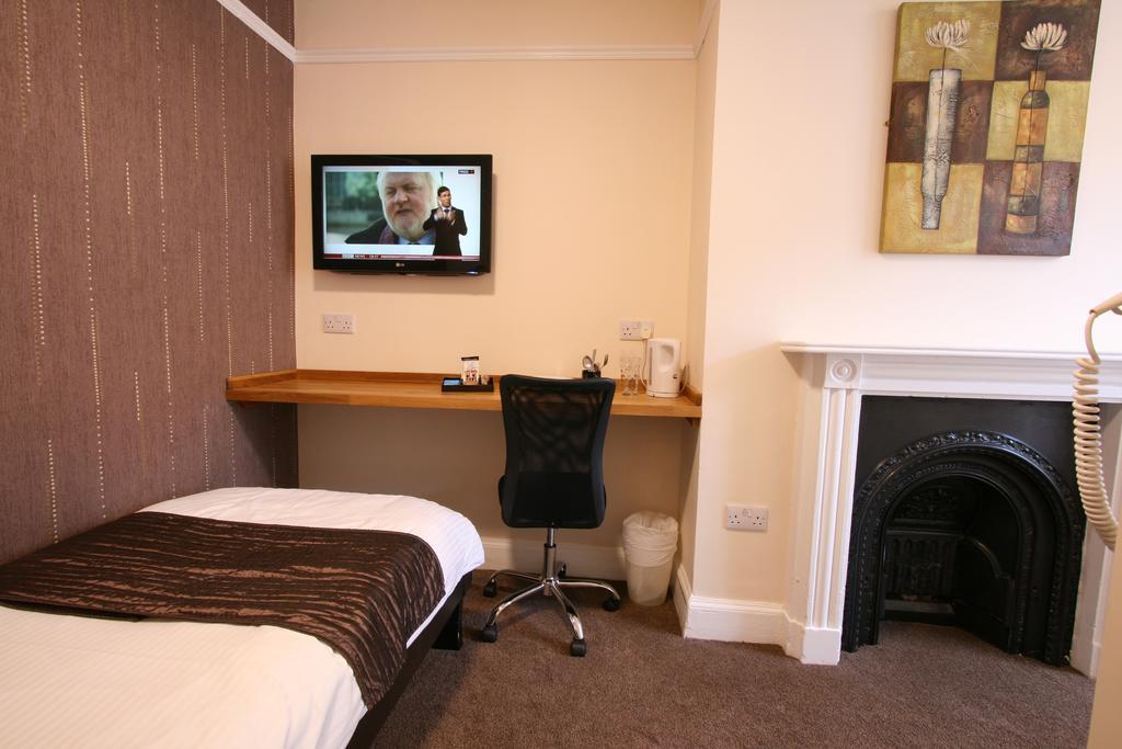 Central Hotel Cheltenham By Roomsbooked Eksteriør bilde