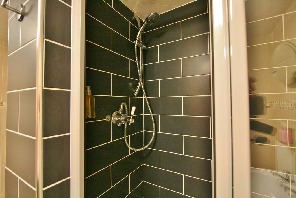 Central Hotel Cheltenham By Roomsbooked Rom bilde